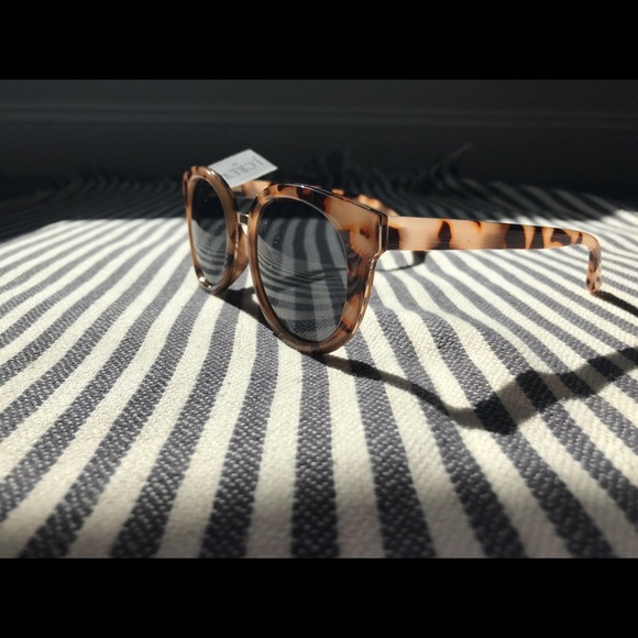 Jcrew sunglasses - Picture 6 of 7